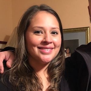 Meet your Posher, Alicia